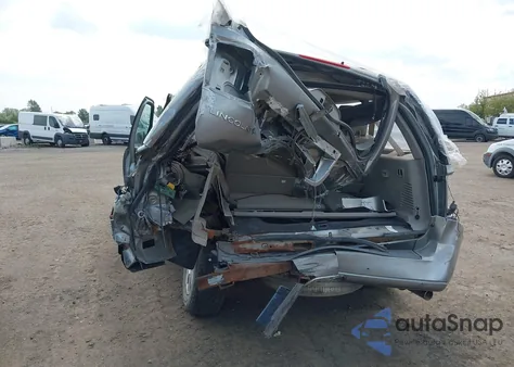 2008 Lincoln Navigator L из США, поврежденный, VIN 5LMFL27538LJ09084